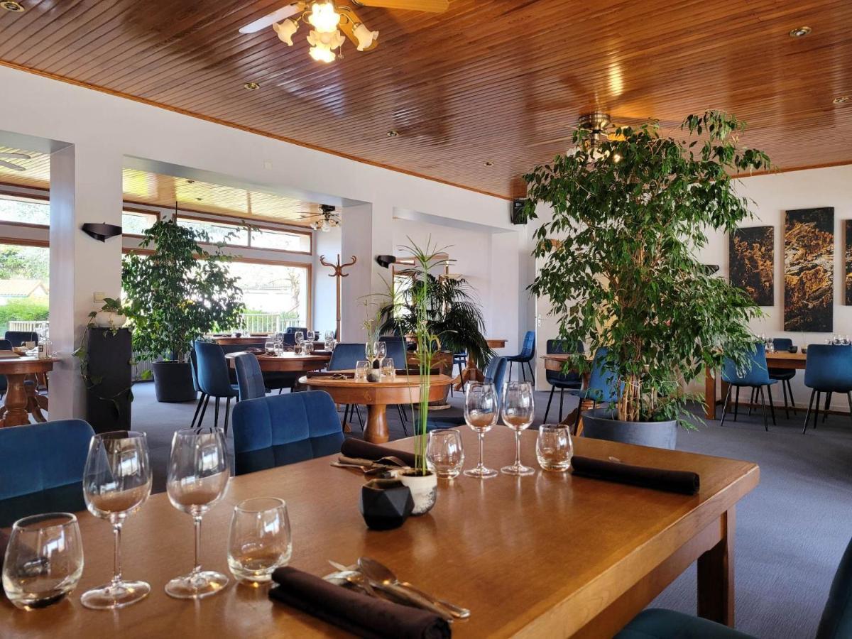 Hotel Restaurant Les Glycines Vieille-Brioude Exteriör bild